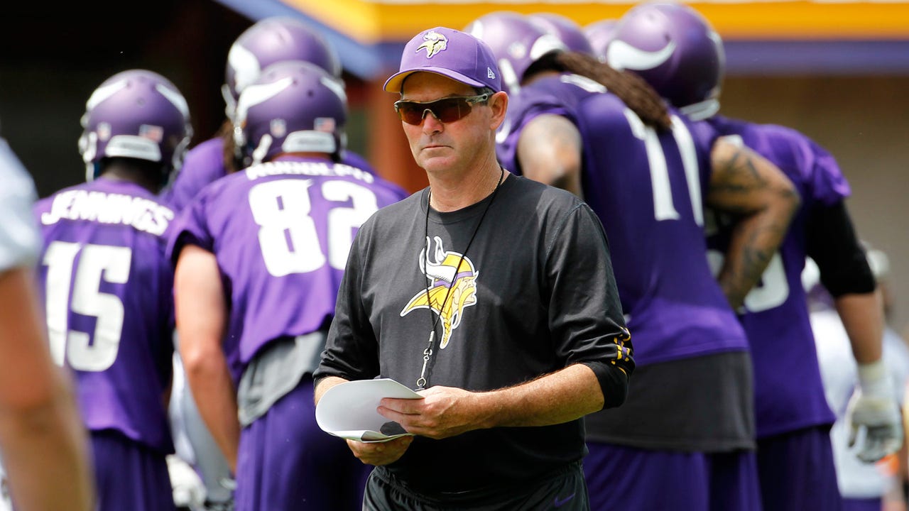 Zimmer, Crocker pleased to reunite with Vikings